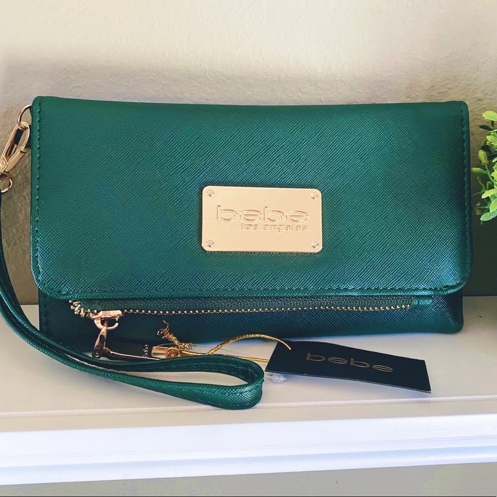 BEBE TRIFOLD WALLET - Picture 1 of 2